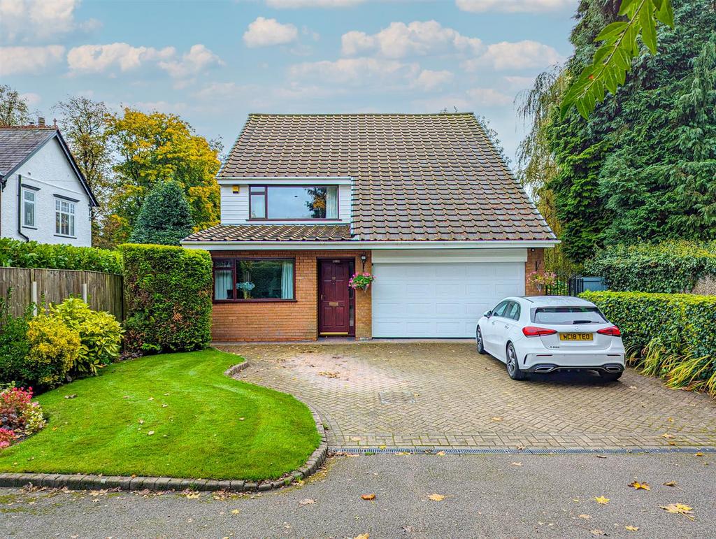 New Barn Lane, Leigh 4 bed detached house for sale £590,000