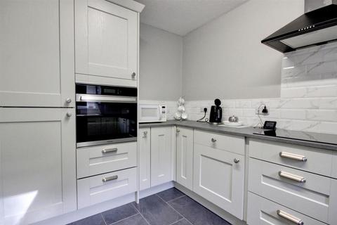 2 bedroom apartment for sale, Tudor court, Beverley Road, Willerby, Hull