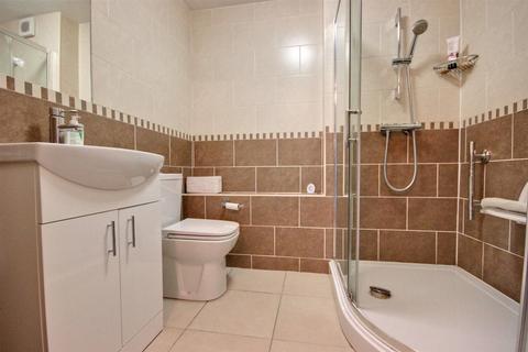 2 bedroom apartment for sale, Tudor court, Beverley Road, Willerby, Hull