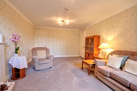 2 bedroom apartment for sale, Tudor court, Beverley Road, Willerby, Hull