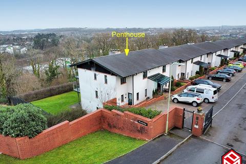 3 bedroom apartment for sale, Woodridge, Bridgend, Bridgend County. CF31 4PE