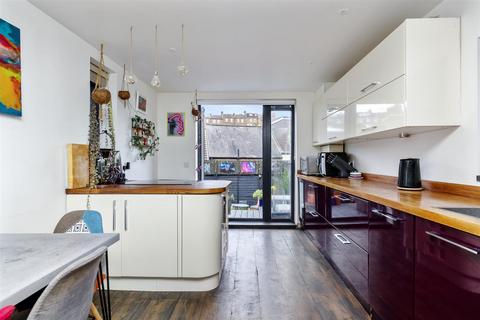 2 bedroom house for sale, Harrington Place, Hollingdean, Brighton