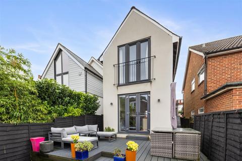 2 bedroom detached house for sale, Harrington Place, Hollingdean, Brighton