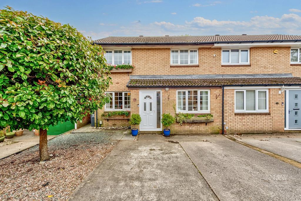Kingfisher Close, St. Mellons... 3 bed semidetached house for sale £