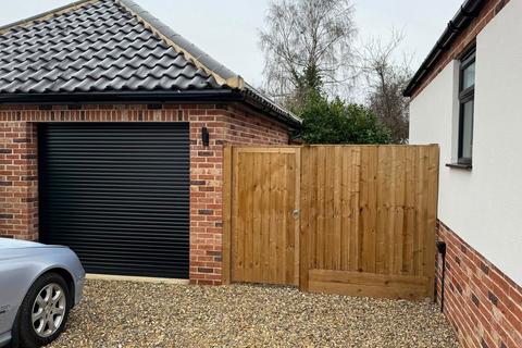 3 bedroom detached bungalow for sale, Barrack Close, East Tuddenham