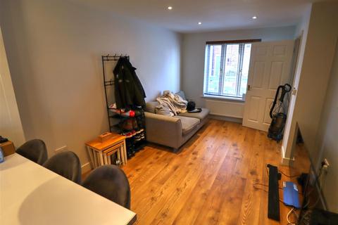 2 bedroom house to rent, Longfellow Mews, Stratford-Upon-Avon