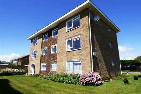 2 bedroom apartment for sale, Fontwell Close, Rustington BN16