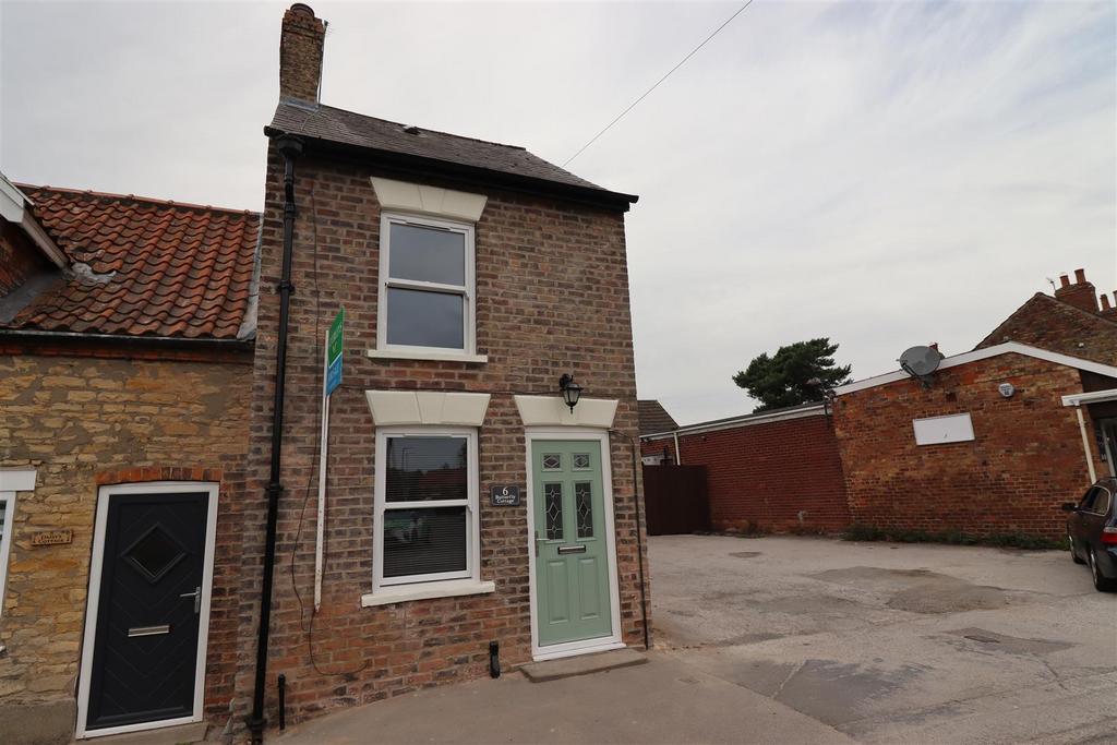 Pinfold, South Cave 2 bed end of terrace house to rent £695 pcm (£160 pw)