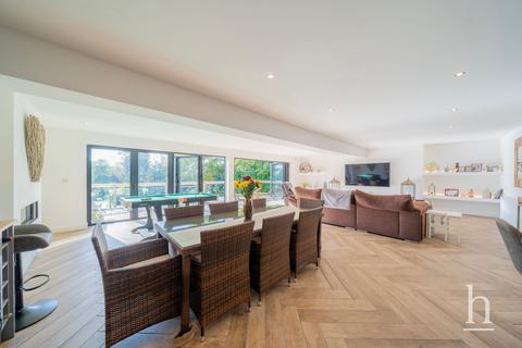 27 Pipers Lane, Wirral, CH60 9HZ