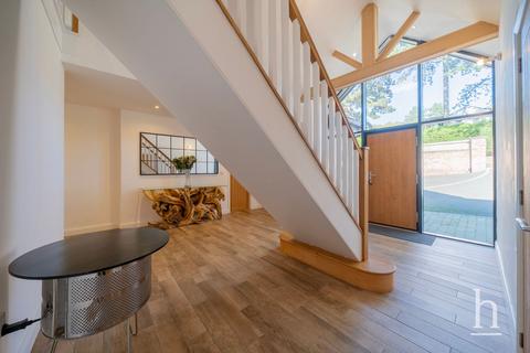 27 Pipers Lane, Wirral, CH60 9HZ