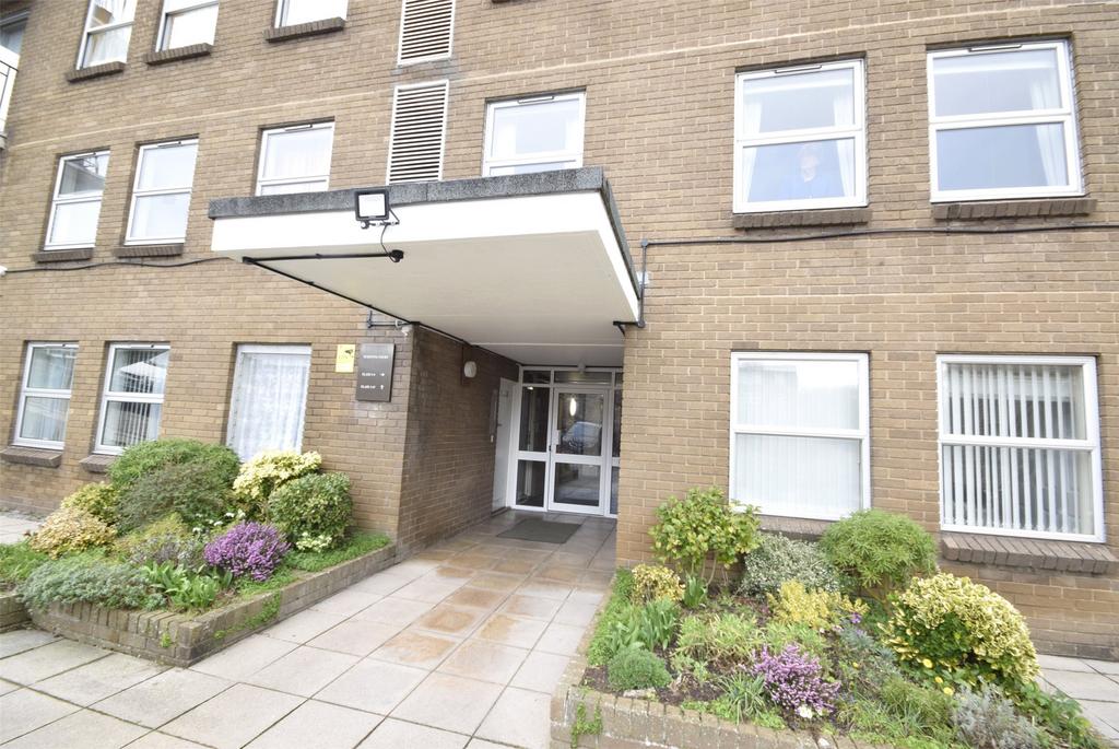 Temple Street, Bristol BS31 2 bed apartment to rent £1,200 pcm (£277 pw)