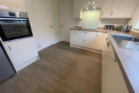 10 Cysgod Y Graig, Burry Port, SA16 0FX