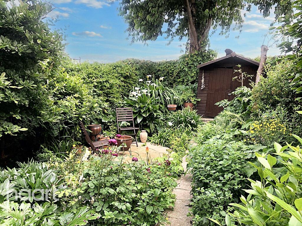 Strone Road, London 2 bed terraced house for sale £450,000