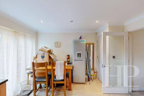 3 The Tithe, Ifield, Crawley, RH11 0NR