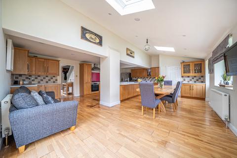 39 Avon Road, Oakley, Basingstoke, RG23 7DJ