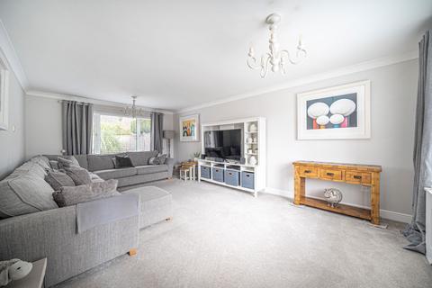 39 Avon Road, Oakley, Basingstoke, RG23 7DJ