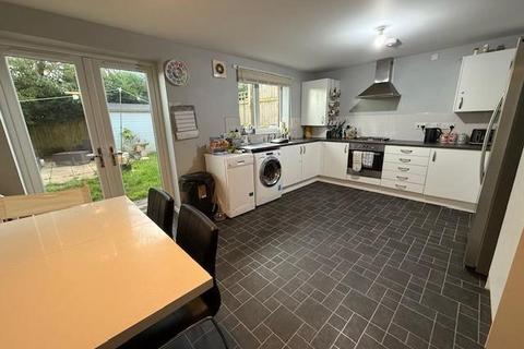 4 bedroom terraced house for sale, The Lonnen, Ryton