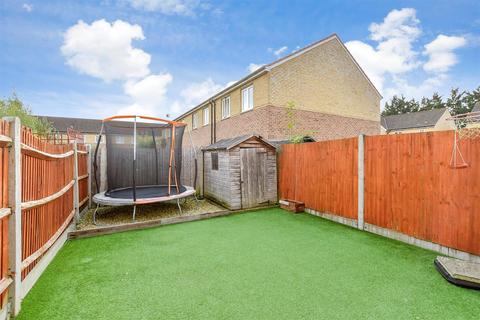 3 bedroom terraced house for sale, Church Field, Snodland, Kent