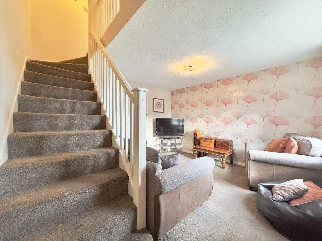 Storrs Wood View, Cudworth, Barnsley 3 bed terraced house for sale £