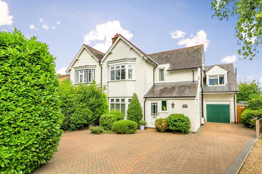 Dunstable Road, Flitwick, MK45 5 bed semidetached house to rent £