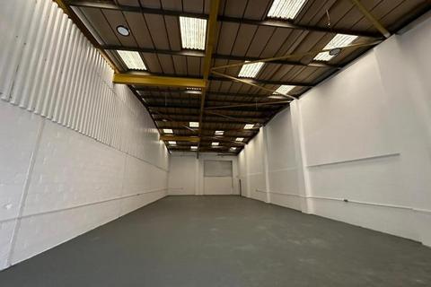 Industrial unit to rent, 46, Edison Road, St. Ives, Cambridgeshire, PE27