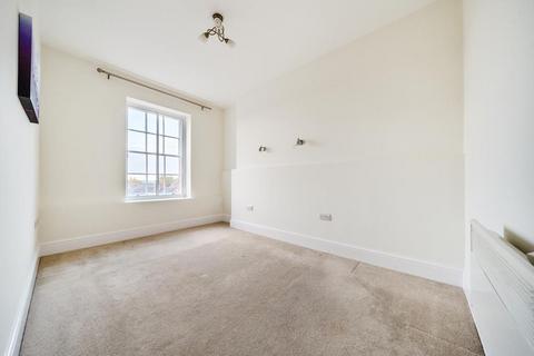 2 bedroom apartment to rent, Banbury,  Town Centre,  OX16