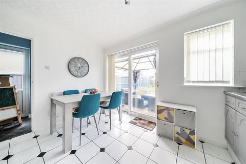 69 Beech Walk, Kempston, Bedford, MK42 7PA