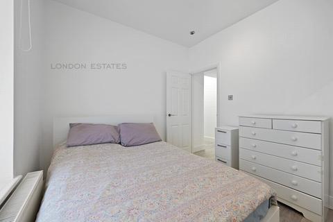 6 Ranelagh Mews, London, W5 5RN