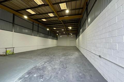 Industrial unit to rent, 46 Edison Road, St. Ives, Cambridgeshire, PE27