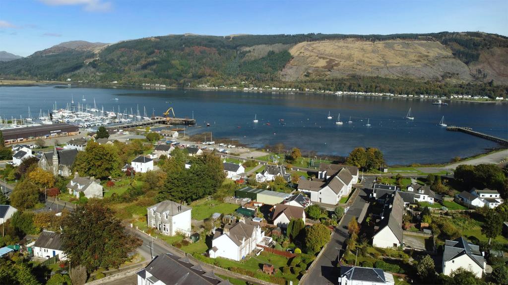Ben Nevis, High Road, Sandbank, 2 bed flat for sale £87,000