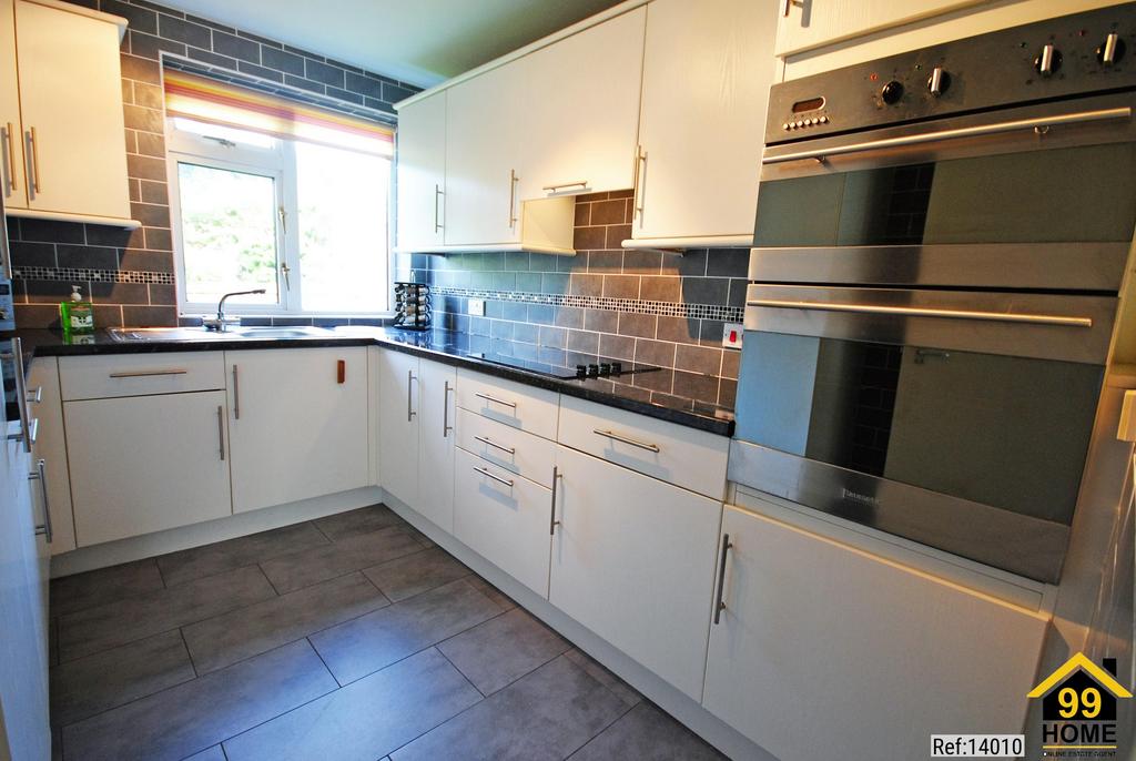 Manitoba Close, Cardiff, S 2 bed ground floor