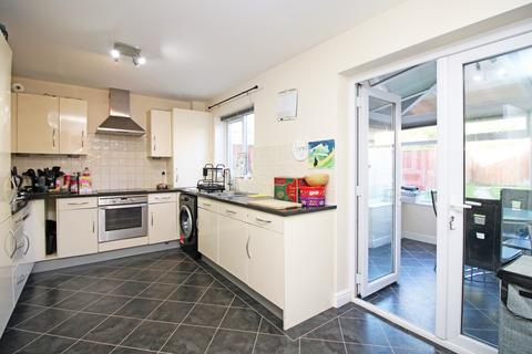 4 bedroom terraced house for sale, Garden Close,  Poulton-le-Fylde, FY6