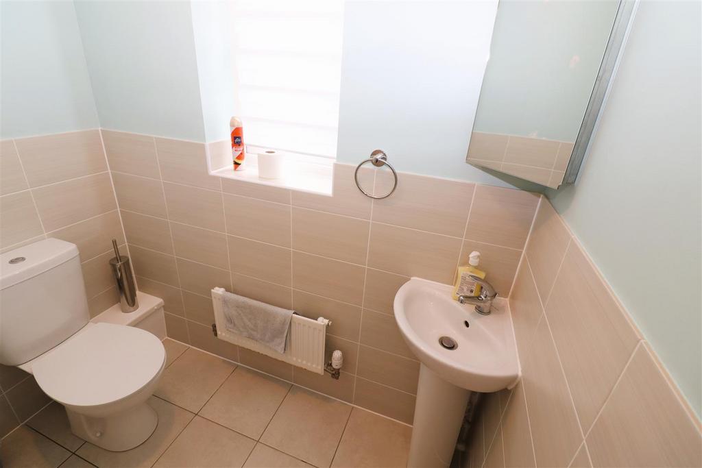 Ground Floor Cloakroom / WC