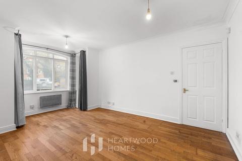 2 bedroom apartment for sale, Latium Close, Holywell Hill, St. Albans, AL1 1XU
