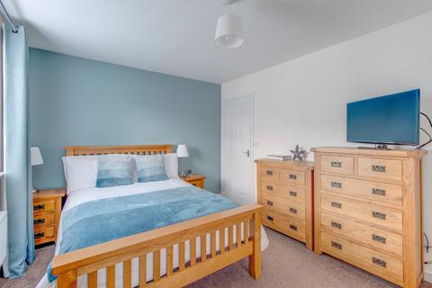 1 Almondsbury Close, Redditch, B97 6BF