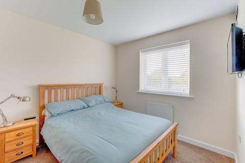 1 Almondsbury Close, Redditch, B97 6BF