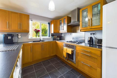 21 Stiles Road, Arnold, Nottingham, NG5 6RE