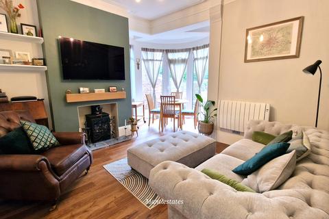 2 bedroom flat for sale, Potters Road, Barnet EN5