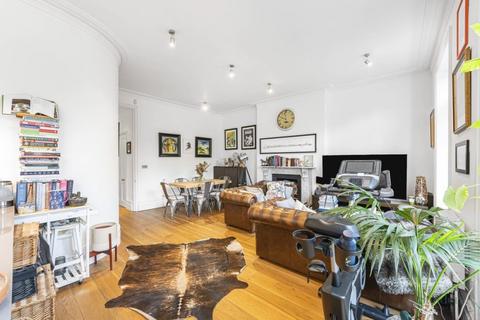 2 bedroom flat to rent, Highbury New Park, Highbury N5