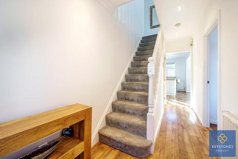 37 Helmsdale Road, Romford, RM1 4DN