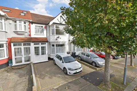 4 bedroom terraced house for sale, Queenborough Gardens, Ilford, Essex