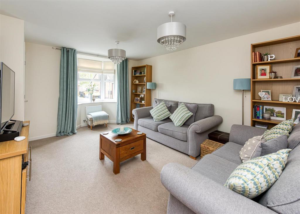 2 Lickey Close-Living Room C.jpg