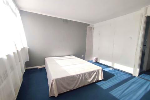 69 Carr Street, London, E14 7SU