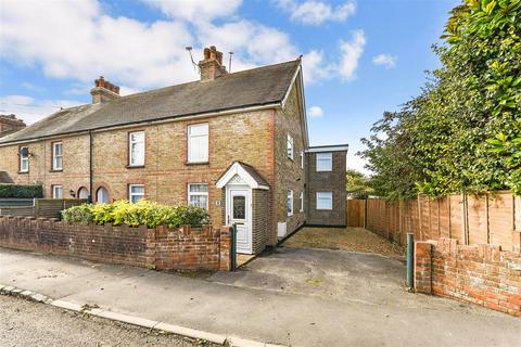 4 bedroom end of terrace house for sale, Westergate Street, Westergate