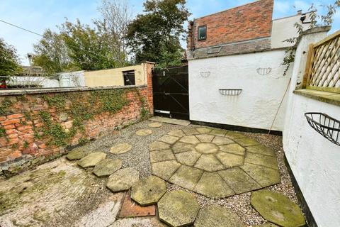 2 bedroom terraced house for sale, Westminster Road, Hoole, Chester, CH2