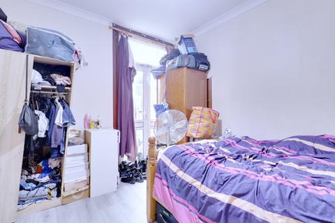 2 bedroom ground floor maisonette for sale, Fanshawe Avenue, Barking IG11