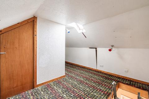 40 Clermiston Crescent, Edinburgh, EH4 7BR