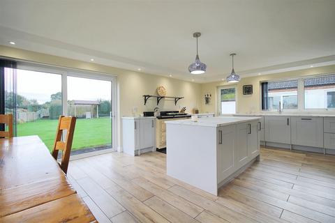 4 bedroom detached bungalow for sale, Fulmodeston Road, Hindolveston