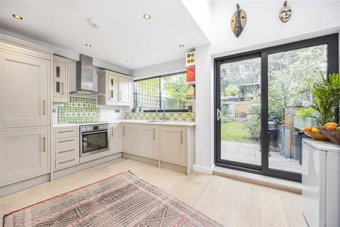 9 Adelaide Road, London, E10 5NN
