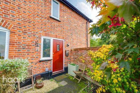 2 bedroom cottage for sale, Denholm Court, Witham